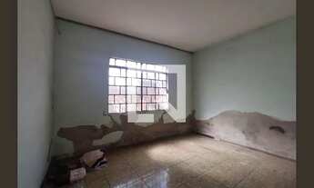 Imagem 4: Casa para Aluguel - Cabral, 3 Quartos, 200 m2