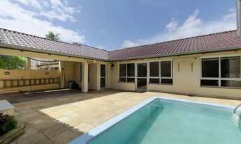 Imagem: Excelente residência térrea com 272m²