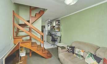 Imagem 4: Casa sobrado em condomínio fechado no Alto Petrópolis de 2 dormitórios e vaga