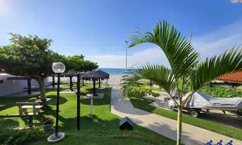 Imagem 2: Sobrado para aluguel de temporada com 4 dormitórios, pé na areia!