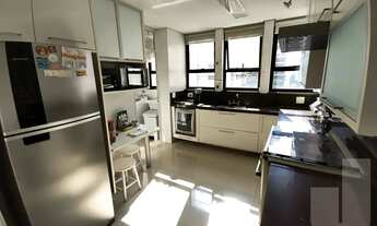 Imagem 7: Apartamento com 300 m², 1 quarto sendo 3 suítes à venda no bairro Higienópolis. ! Este amp