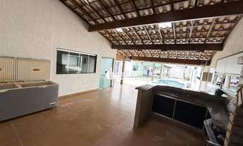 Imagem 4: Casa residencial com 4 quartos sendo 3 suítes, disponível para locação no bairro Jaraguá e