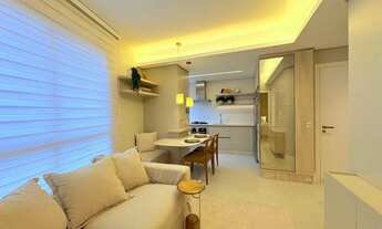 Imagem 2: Apartamento com 1 dormitório para alugar, 40 m² por R$ 5.700,00/mês - Centro - Florianópol