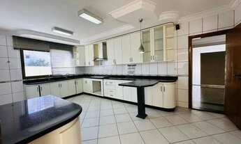 Imagem 6: Sobrado para venda possui 369 metros quadrados com 5 quartos em Residencial Granville - Go