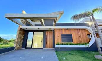 Imagem: Casa 3 Suítes Com Piscina Jardim Beira