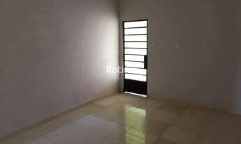 Imagem 3: Casa para alugar, 2 quartos, Tabajaras - Uberlândia/MG - Rotina Imobiliária
