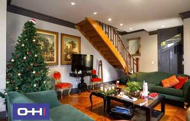 Imagem: Aluguel Casa 4 Dormitórios - 230 m² Bela