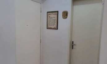 Imagem 2: Apartamento 02 dormitórios a venda, térreo, com uma vaga de estacionamento no Ba