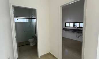 Imagem 5: Aluguel de Casa em Condomínio, Casa Terreá com 1 suite, 2 quartos, 2 BWC, Sala ampla..