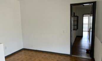 Imagem 7: Alugo sobrado 4 quartos sendo 1 suíte com armários nos quartos duas varandas