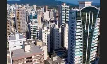 Imagem 2: Excelente apartamento mobiliado em andar alto em Itapema