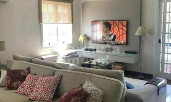 Imagem 7: Casa para venda com 329m², 4 dormitórios,2 suítes, quintal, piscina no Residencial 12 em A