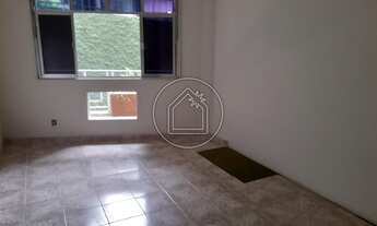 Imagem 7: Apartamento com varanda