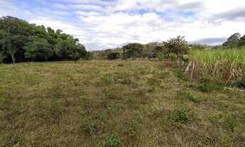 Imagem 7: Sítio em Piracema com casa e muita água
