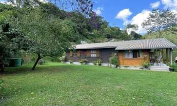 Imagem 4: Casa com 3 quartos sendo 1 suíte, 1.350 m² de terreno em Albuquerque - Teresópolis/RJ