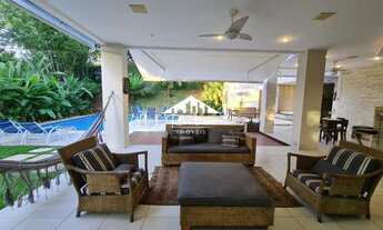 Imagem 6: Casa duplex para venda, alto padrão, dentro de condomínio, com 4 suítes e lazer completo