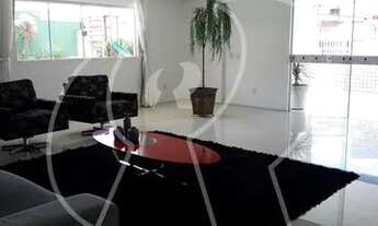 Imagem 2: Excelente apartamento com 3 suites, sala, cozinha, varanda. Uma vista belissima do parque