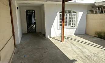 Imagem: Sobrado em rua sem saída, próximo a USP