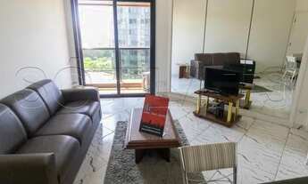 Imagem 1: Flat mobiliado no Itaim Bibi com 1 dormitório com vista para Avenida Faria Lima