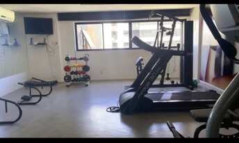 Imagem 7: Alugo quarto e sala mobiliado, gás encanado, posição nascente, 1 vaga de garage