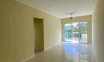 Imagem 7: Lindo Apartamento 88m² Três Quartos Suíte Varanda Armários Porcelanato Lazer e Segurança