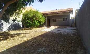 Imagem: Casa à venda 3 Quartos, 4 Vagas, 380M²