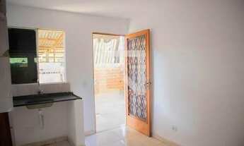 Imagem 3: Casa para Aluguel - Jardim Santa Amelian, 1 Quarto, 50 m2