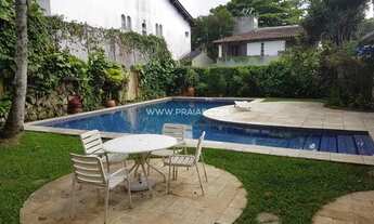 Imagem 3: Casa na Enseada, com piscina, churrasqueira e 5 suítes