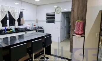 Imagem 4: Sobrado para venda tem 170 metros quadrados com 3 quartos em Jardim Pitangueiras I - Jundi