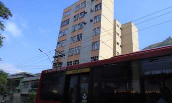 Imagem 2: Apartamento de 03 quartos com garagem no Fonseca