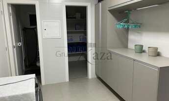 Imagem 4: Apartamento - Jardim das Colinas - Residencial Helbor Belvedere - 259m² - 4 Dormitórios