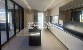 Imagem 3: Casa em condomínio à venda, 5 quartos, 3 suítes, 4 vagas, Alphaville Lagoa dos Ingleses