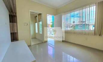 Imagem: Casa tipo apartamento com armários planejados