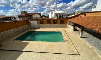 Imagem 5: Casa com 4 quartos para alugar em Contagem