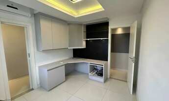 Imagem 6: Apartamento com 4 dormitórios sendo 4 suítes e 3 vagas de garagem em Balneário Camboriú/SC