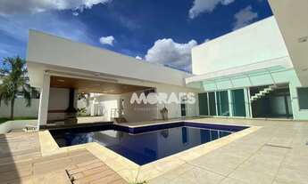 Imagem: Casa em Alto Padrão com 3 suítes à venda