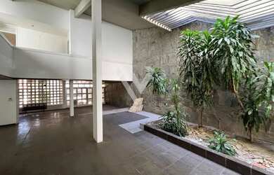 Imagem 2: Casa para Locação em Fortaleza, Cocó, 5 dormitórios, 4 suítes, 6 banheiros, 8 vagas