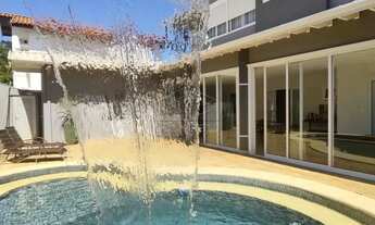 Imagem 3: Luxuosa Casa com Área Gourmet, Piscina Aquecida e Suíte Master no Residencial Tivoli I - B