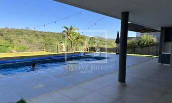 Imagem 5: Casa de alto padrão no Condomínio Montserrat em Betim, com piscina aquecida