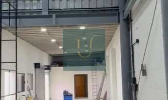 Imagem 5: Galpão, Mogi das Cruzes, 200m² descoberto e 190m² coberto, com 02 banheiros