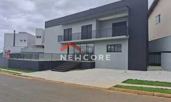 Imagem: Casa de condomínio em Alameda da Monarquia