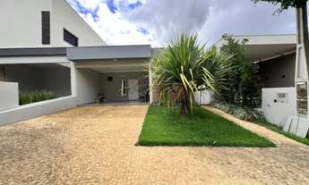 Imagem: Casa em condomínio de 138m² com 03 quartos