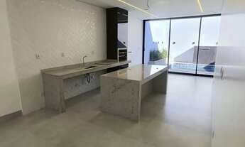 Imagem 2: CASA PADRÃO Casa com 3 dormitórios