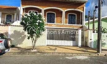 Imagem: LINDA E ESPAÇOSA CASA A VENDA NO JARDIM