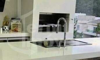 Imagem 5: Casa para venda mobiliada com 470m², 4 suítes, 5 banheiros e piscina no Residencial Villa