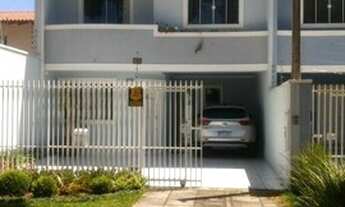 Imagem 2: Sobrado triplex no Guabirotuba