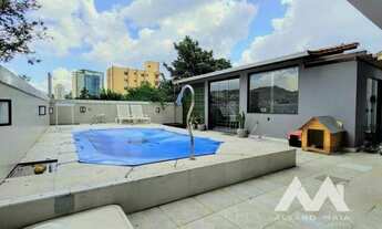 Imagem 3: Casa de luxo toda reformada em lote de 400m² ao lado da Praça Duque de Caxias