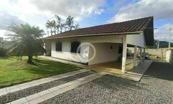 Imagem: Casa à venda no bairro Beira Rio - Guaramirim/SC