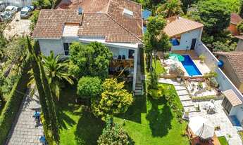 Imagem 2: CASA DE ALTO PADRÃO EM TERESÓPOLIS NO BAIRRO DO GOLFE (PORTEIRA FECHADA