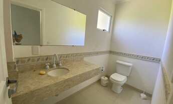 Imagem 2: Casa para venda tem 550 metros quadrados com 5 quartos sendo 3 suítes com 1 master